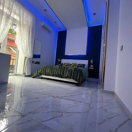 Regina House Appartamento *