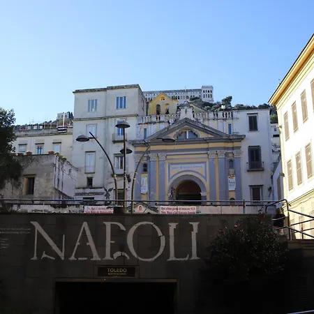 Regina House Lägenhet Neapel