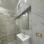 Regina House Apartment